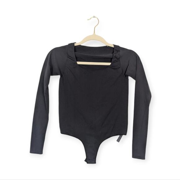 SKIMS Onyx Essential Smoothing Scoop-Neck Thong Bodysuit Size L - Picture 1 of 7